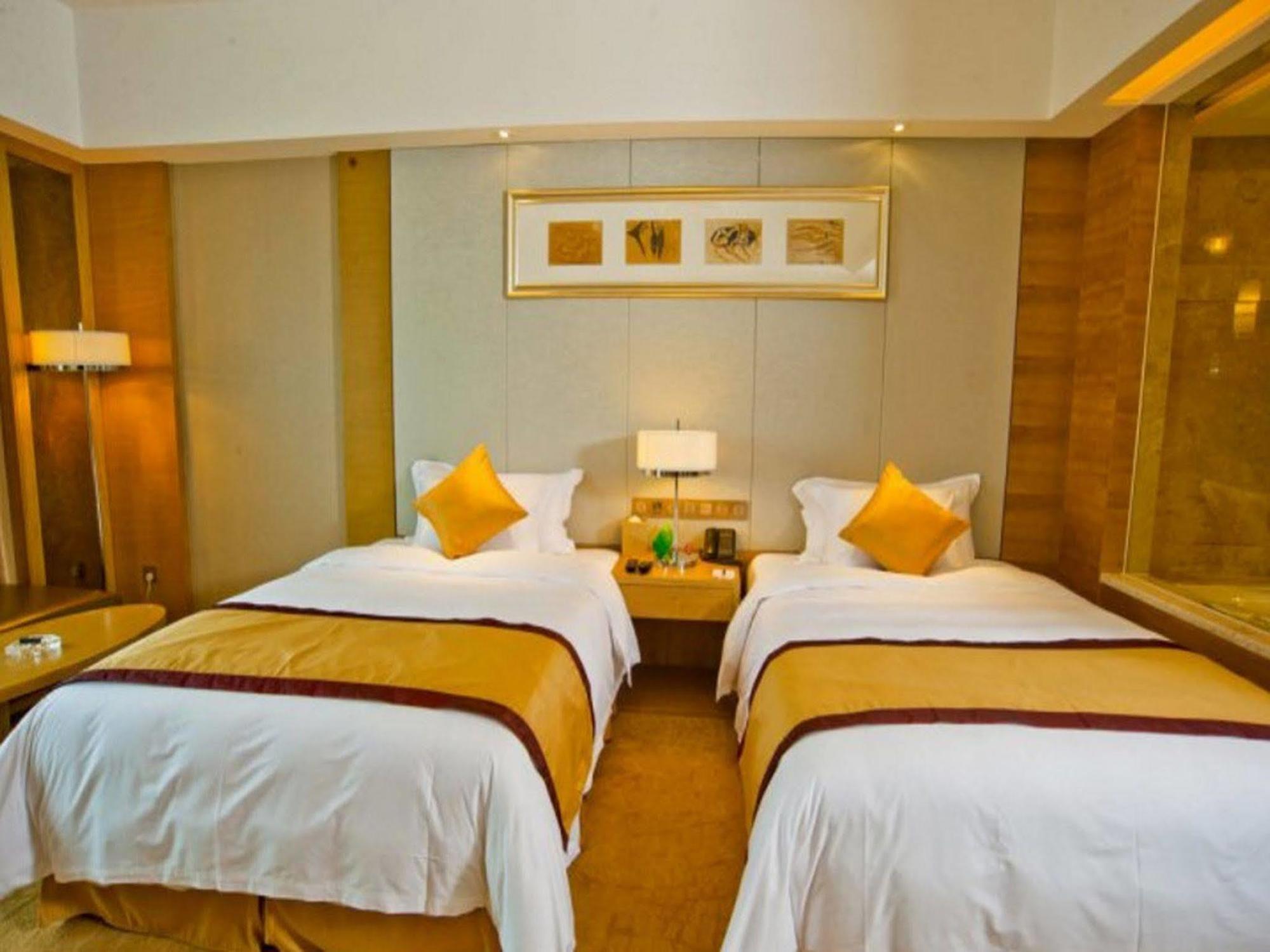 Sovereign Hotel Zhanjiang Εξωτερικό φωτογραφία